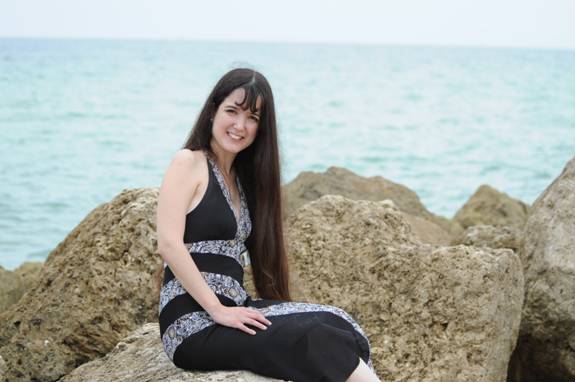 Ana Lourdes Picture